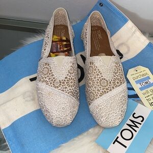 NEW! Toms Classics Alpargata Natural ivory Crochet Slides Slip-On Loafers BNIB